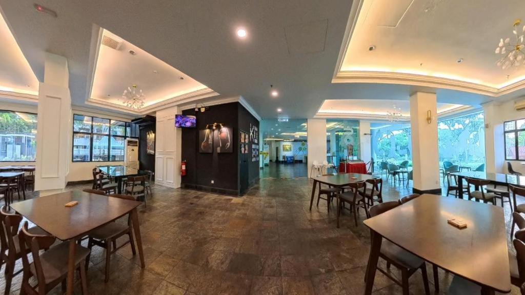Stallions Suites Penang Jelutong Экстерьер фото