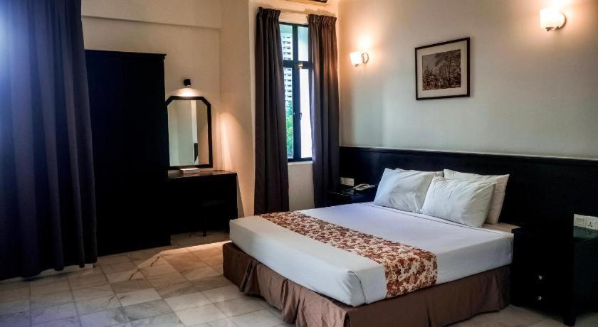 Stallions Suites Penang Jelutong Экстерьер фото